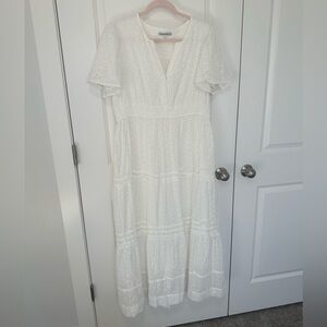 Love Olive Co White Eyelet Maxi Dress